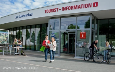ferienweltwinterberg_2015_tourist-information-au-enansicht_sommer